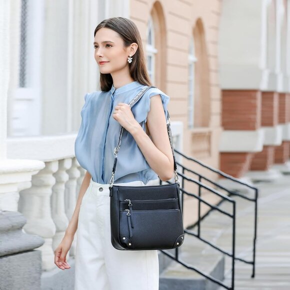 Snake Print Leather Brown Crossbody Bag for Women Chain Strap and Clutch Style - Picture 2 of 7